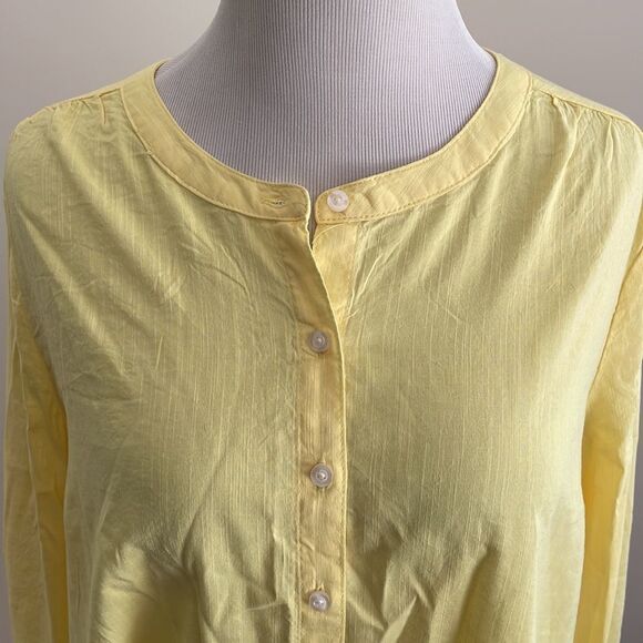NWT St. John’s Bay lemon yellow button down top with button sleeves size large - Picture 2 of 10